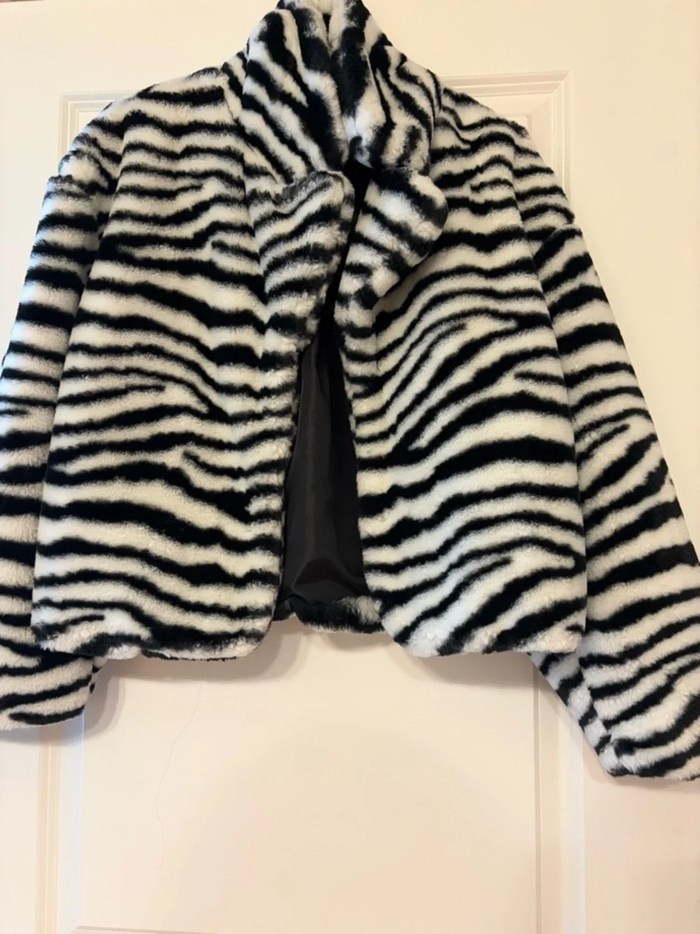 Fashion Nova Black & White Zebra Faux Fur Cropped Jacket - Picture 2 of 3
